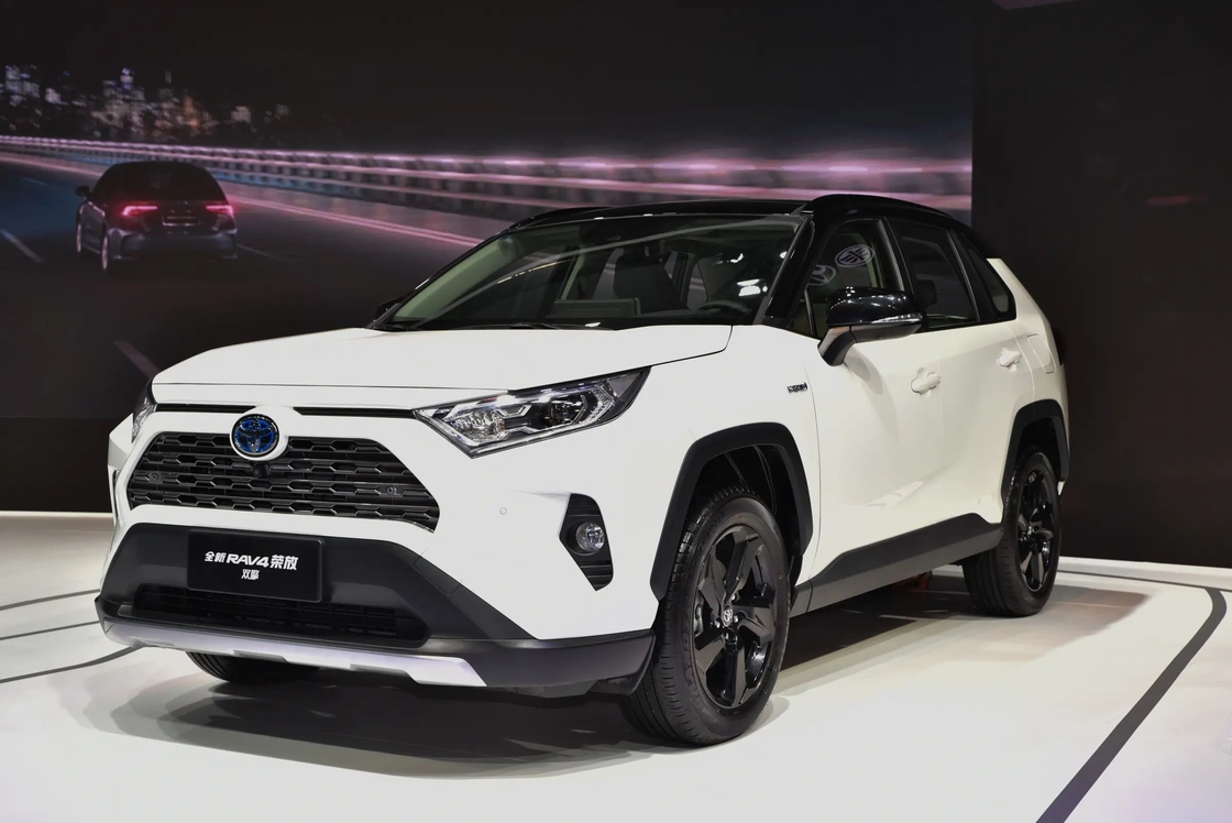 Kompakt RAV4 Toyota Petrol SUV 2.0L 2.5L Motor FWD AWD 5 Koltuk
