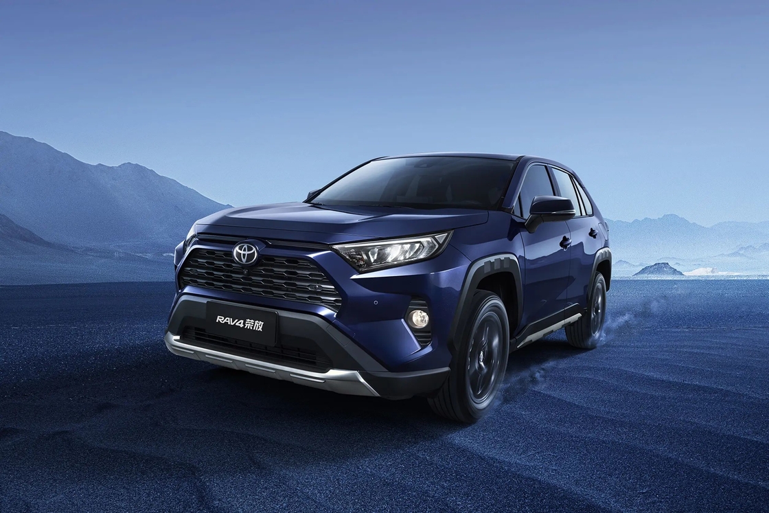 Kompakt RAV4 Toyota Petrol SUV 2.0L 2.5L Motor FWD AWD 5 Koltuk