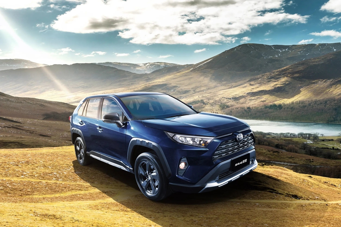 180km/h maksimum hız Toyota benzinli araba RVA4 5 kapılı 5 koltuklu SUV