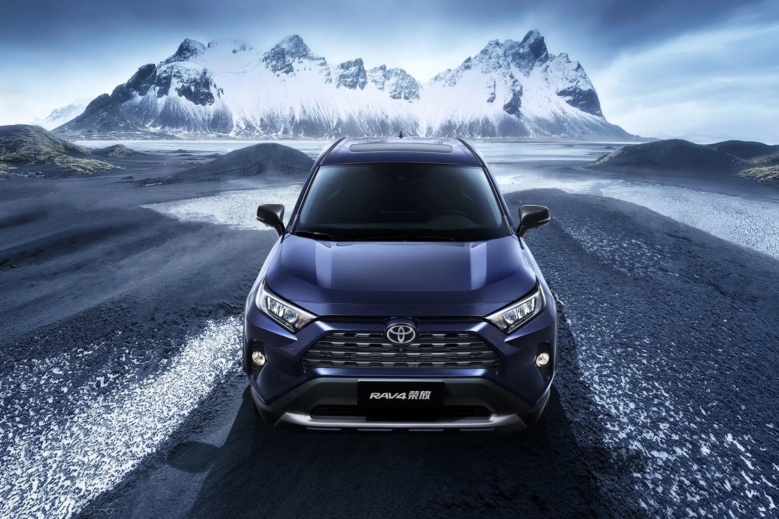 RVA4 Toyota Benzin Arabası 180km/h Şehir ve banliyö sürüşü için maksimum hız