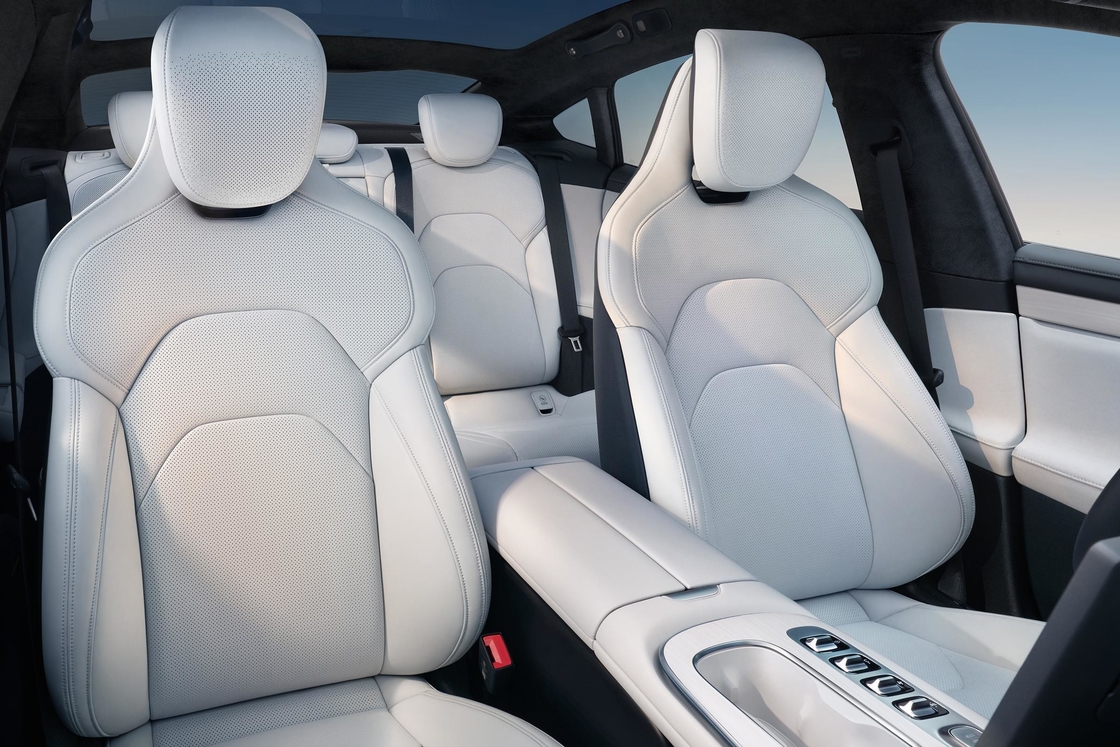 Sedan Tipi Moda Xiaomi Elektrikli Araba SU7 Güçlü Hareket Hissesi