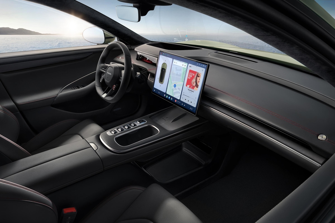Sedan Tipi Moda Xiaomi Elektrikli Araba SU7 Güçlü Hareket Hissesi