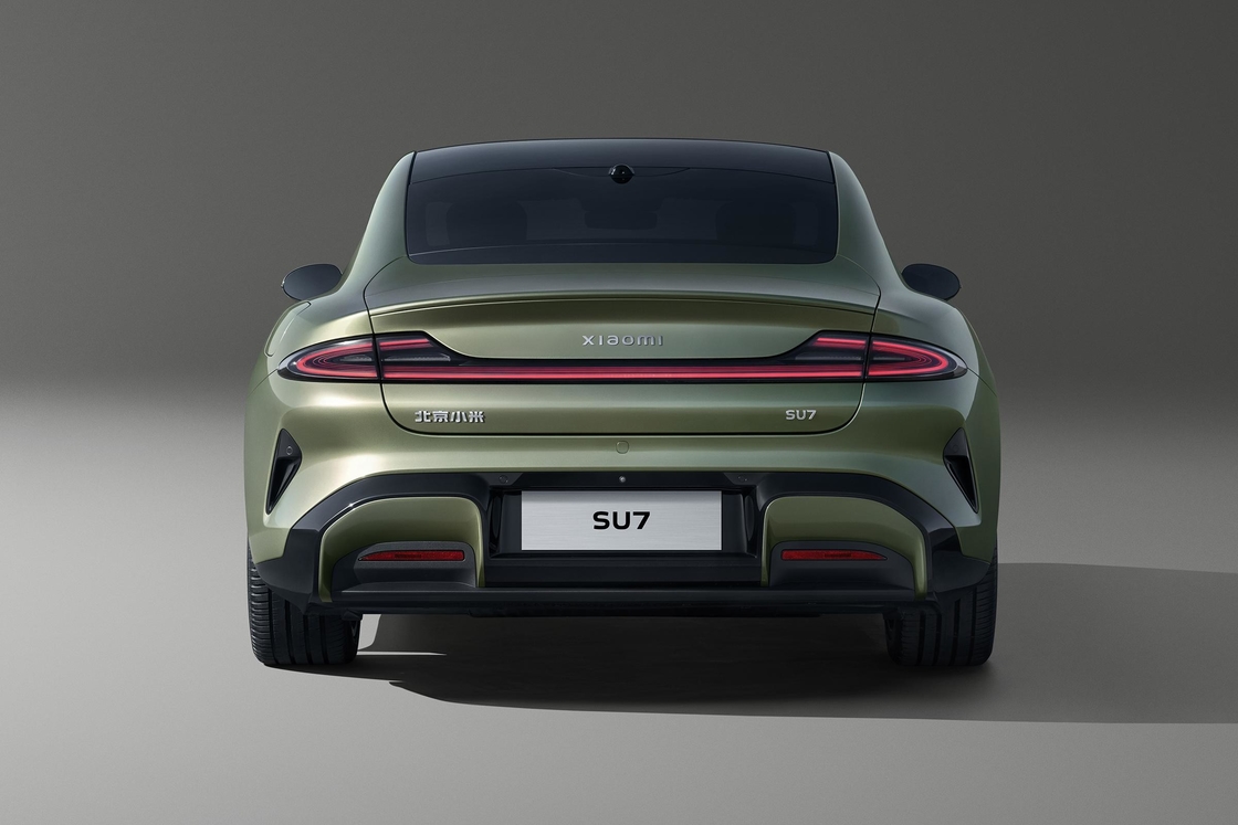 Xiaomi Elektrikli Araba EV 800km 101kWh PS 495kw/838nm R19 AWD Sedan LHD Dört Tekerlekli Sürüş AWD Sedan Yeni Kullanılmış Araba