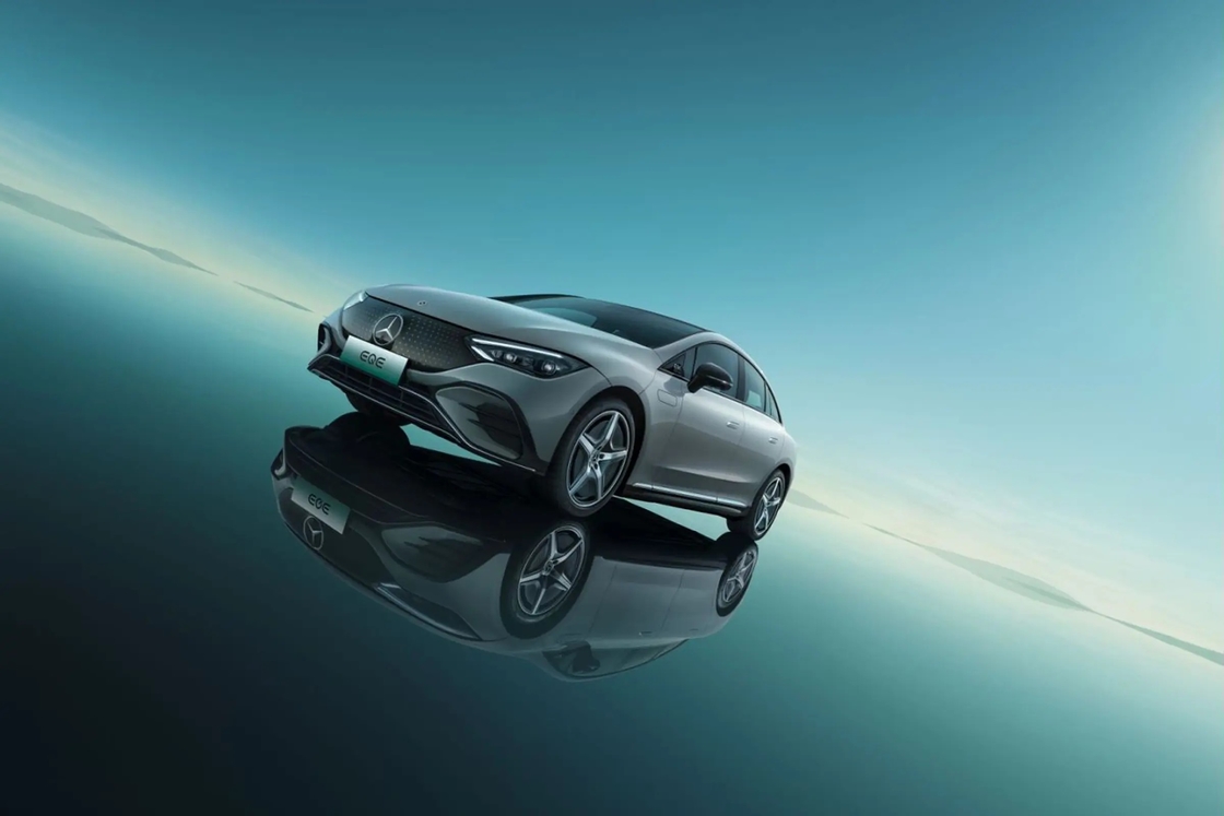 Saf Elektrikli EV SUV Mercedes Benz EQE 350 4MATIC Elektrikli Arabalar Yeni Enerji Araçları