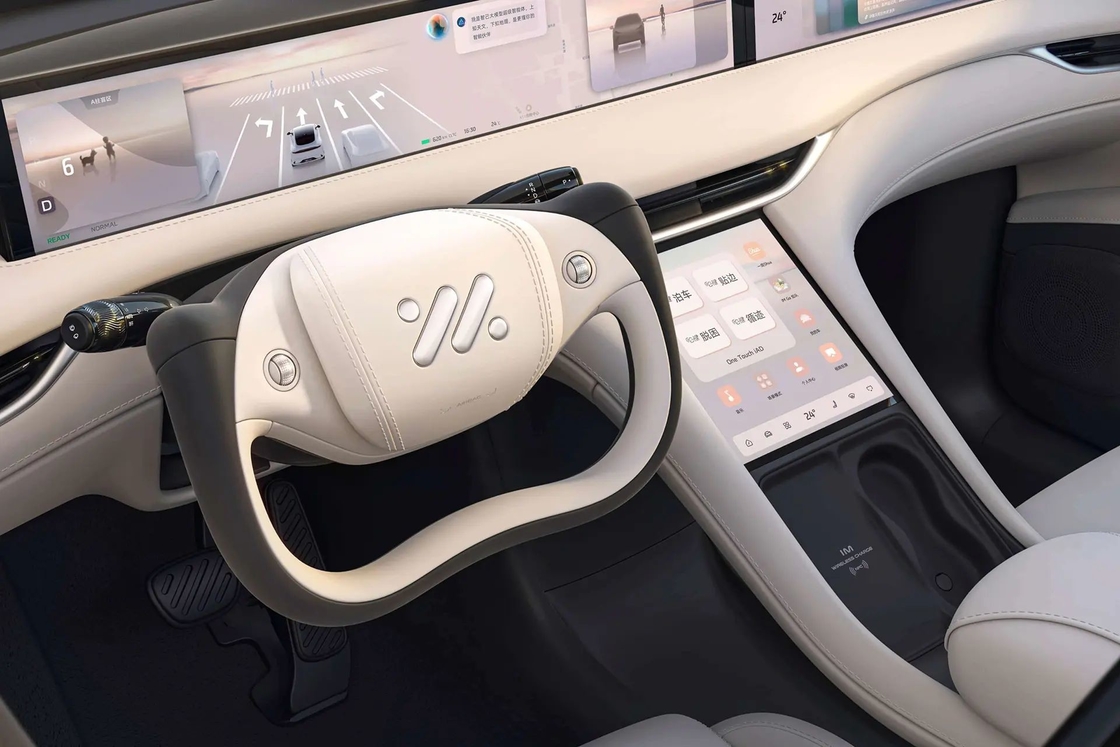 Zhiji LS6 IM Elektrikli Araba 4 Kapılı 5 Koltuklu SUV 760km Uzun Menzilli Yeni Enerji Elektrikli Araba