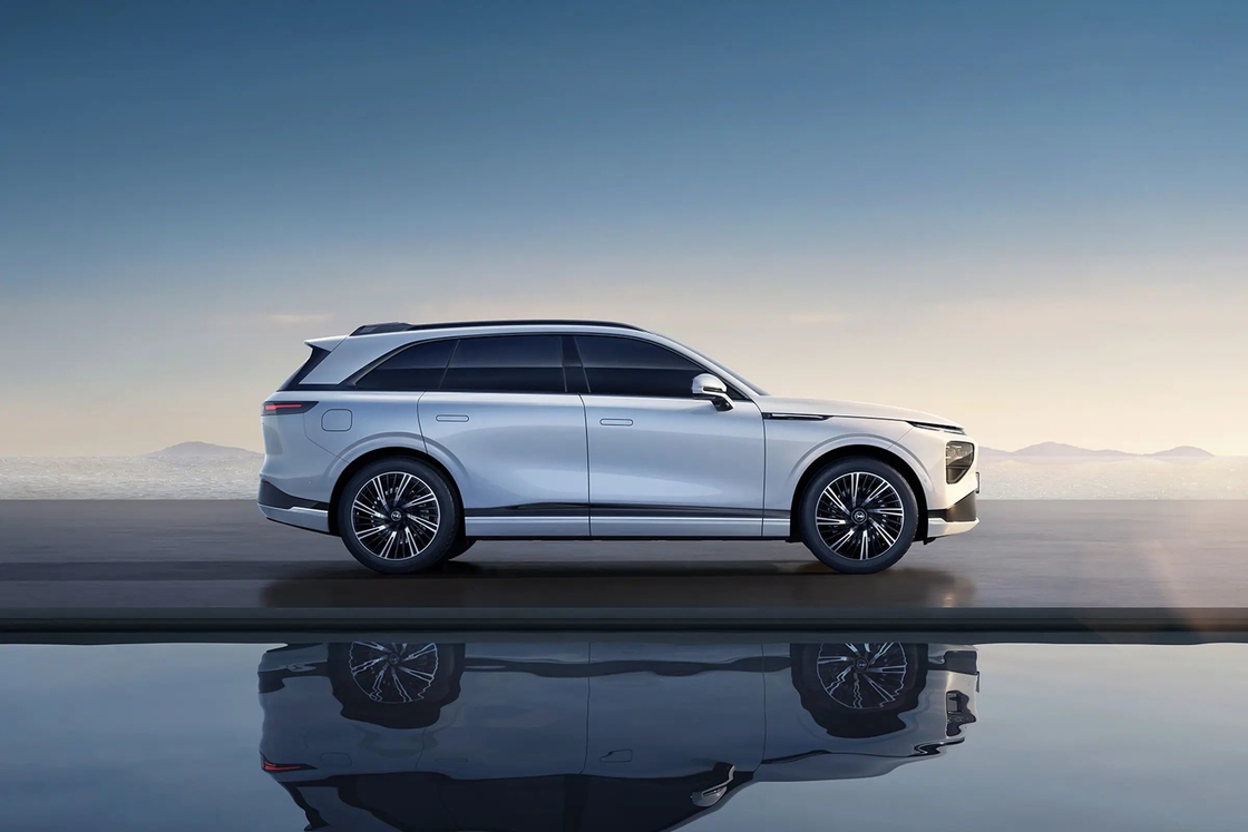 Xiaopeng Elektrikli Araba XPeng G9 SUV Artan Teknolojiyle Saf Elektrikli Orta Büyük 5 Kapılı 5 Koltuklu EV Otomatik