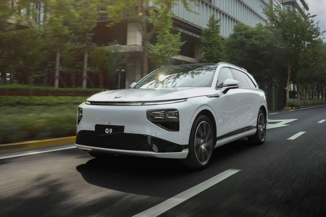 Xiaopeng Elektrikli Araç Xpeng G9 SUV Saf Elektrikli Orta Büyük 5 Kapılı 5 Koltuklu Elektrikli Araba