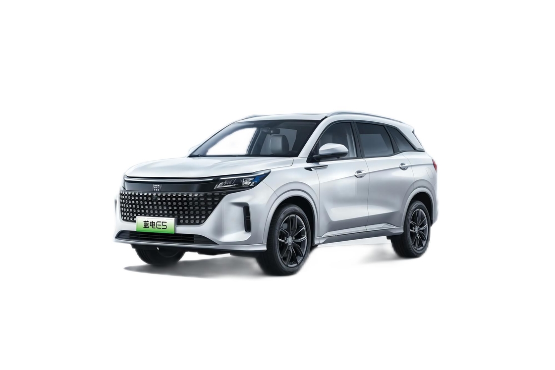 5 koltuklu Seres elektrikli araba SUV 120 beygir gücü ve emisyonsuz sürüş