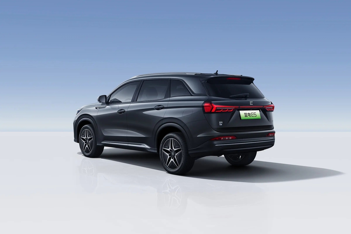 Kompakt 5 Koltuklu Seres Elektrikli Araba E5 Eko Dost Orta Boy SUV Elektrikli Araba