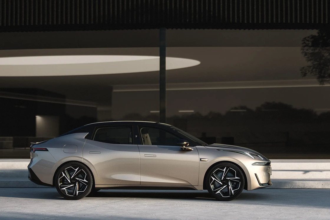 The Lynk Co 07'u Tanıtmak Şehir yaşamı için performans ve sürdürülebilirliğin mükemmel bir karışımı