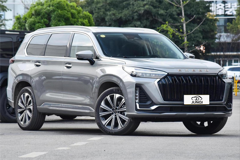 195km/h Hız Chery benzinli 5 kapılı 7 kişilik EXEED VX SUV