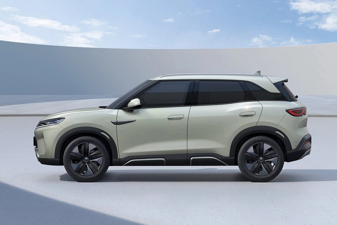 BYD Yuan UP Modern Kentsel Hareketlilik için Transformatif Elektrikli Alt Kompakt Çapraz
