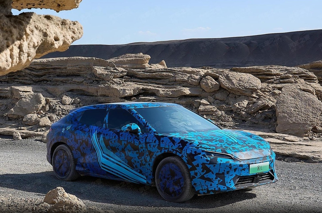 662km 4WD BYD Elektrikli Araba 5 Kapılı 5 Koltuklu BYD Song L EV Yeni Enerji Aracı SUV