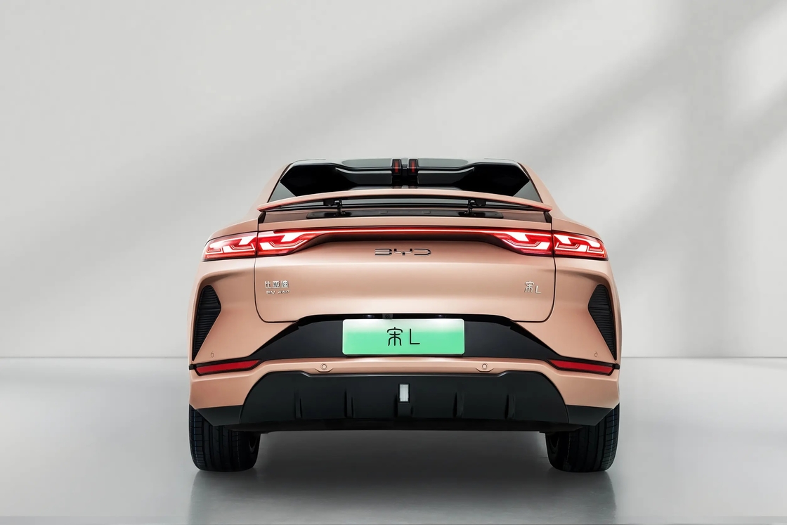 4WD Byd Song L EV Şampiyonu 662km Uzun Menzilli 5 Kapılı 5 Koltuklu SUV Yeni Enerji Aracı