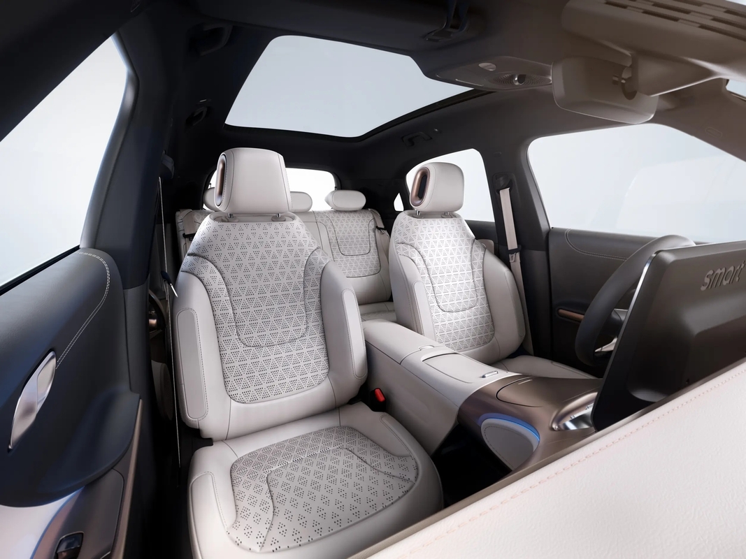 Smart1 Mercedes Benz için sürdürülebilir ve yenilikçi elektrikli araba 272HP 400km menzil sıfır emisyon