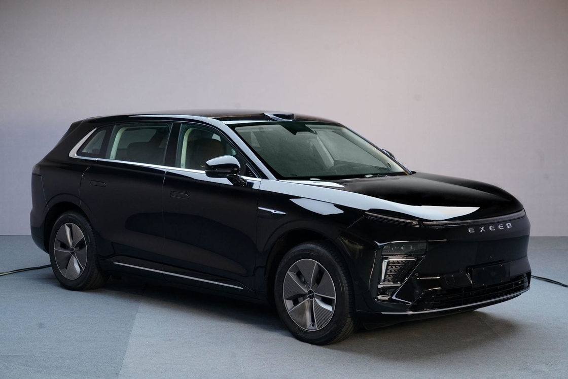 EXEED ET Chery Elektrikli Araçlar Lüks ve Sürdürülebilir Sürüş için 245KW 650Nm Döner