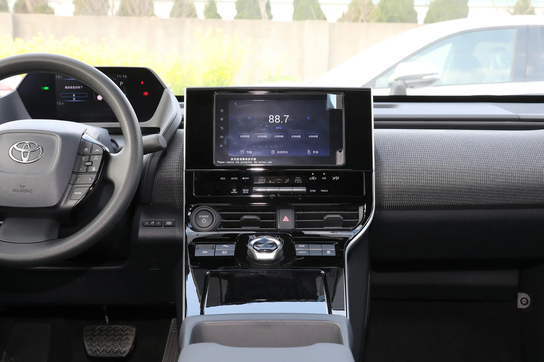 250 Miles Range Toyota SUV Elektrikli Araba 5 Koltuklu Saf Elektrikli Toyota Bz 4X Araba