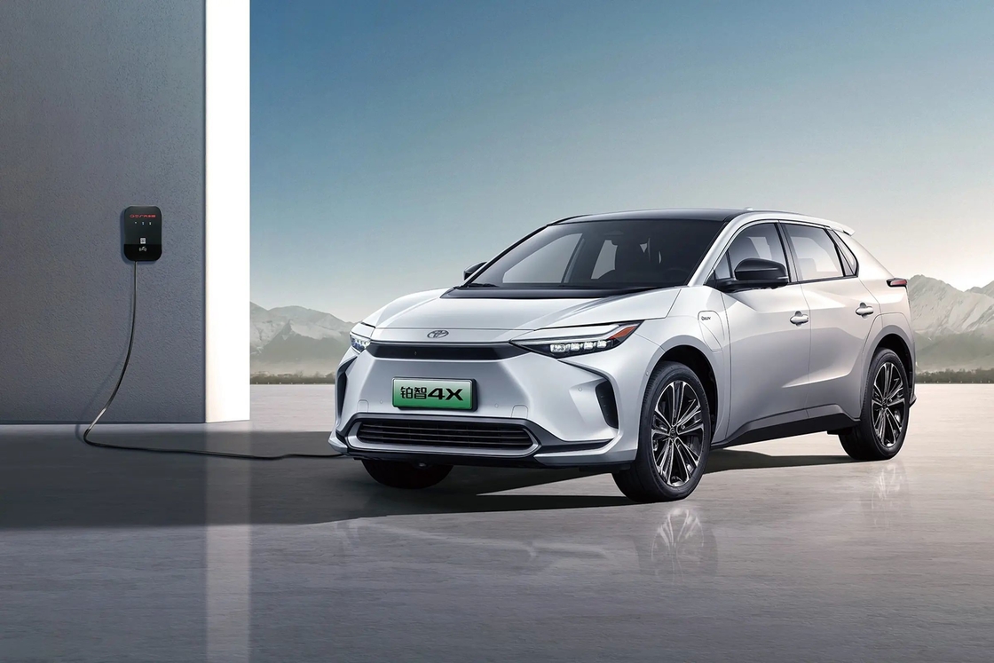 Elektro Toyota Elektrikli Araba Saf Elektrikli Orta Boyutlu Toyota Bz4x Elektrikli SUV