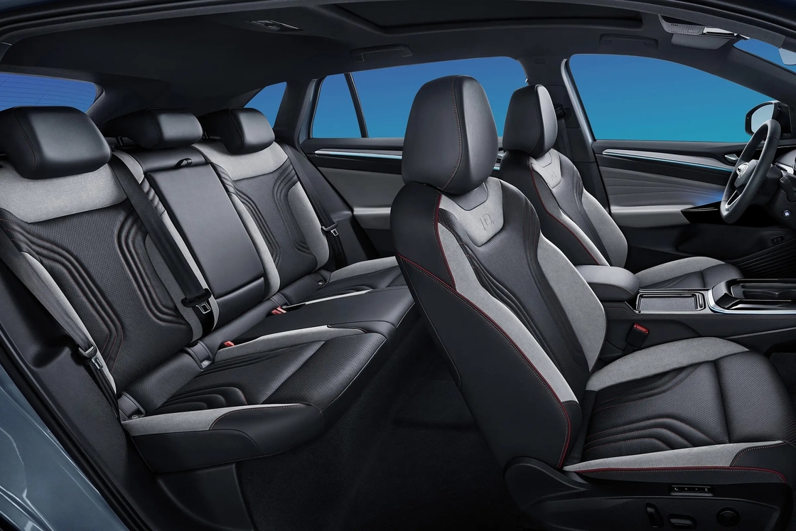 VW Volkswagen ID 4 EV 5 Kapılı 5 Koltuklu Elektrikli Volkswagen SUV Modern Sürücüye