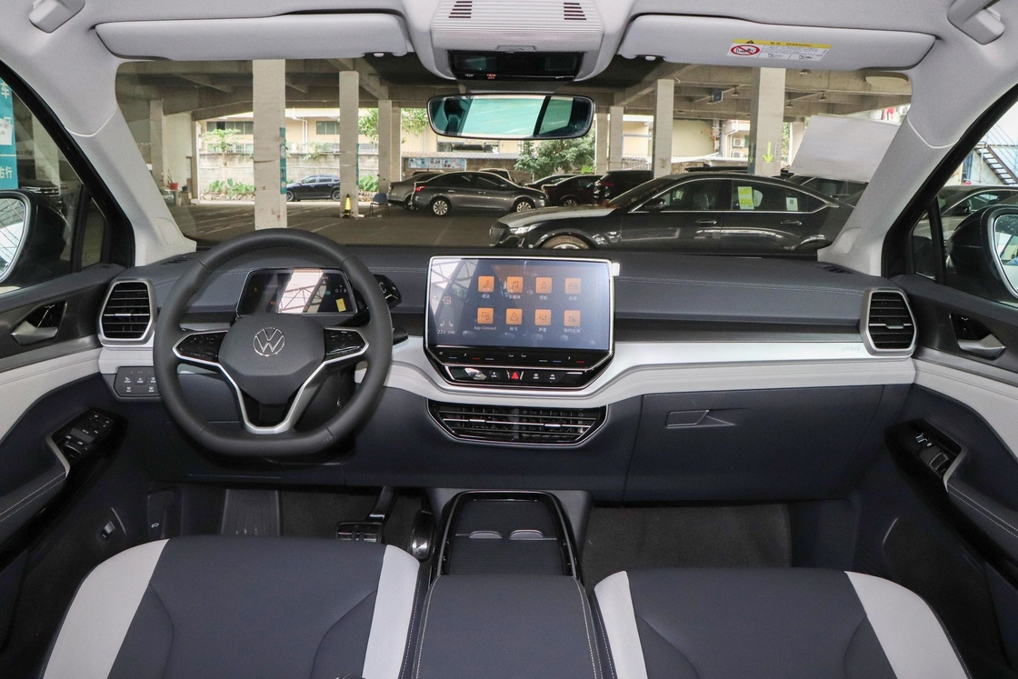Volkswagen ID6 Elektrikli 7 kişilik SUV Rahatlık ve Uzay İçin