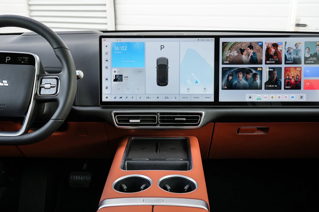 Li L7 Lüks Orta-Büyük Menzil Genişletici SUV Lixiang Elektrikli Araçla Dört Koltuklu Havalandırma