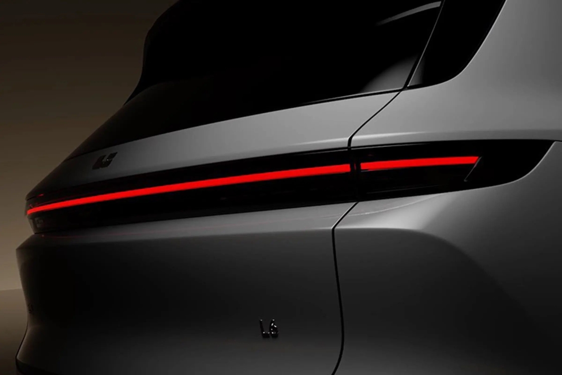 Lixiang Elektrikli Araba L6 Yüksek Performanslı SUV 1.5 tonluk menzil uzantısı ve 1390 km menzilli profesyonel alıcılar için