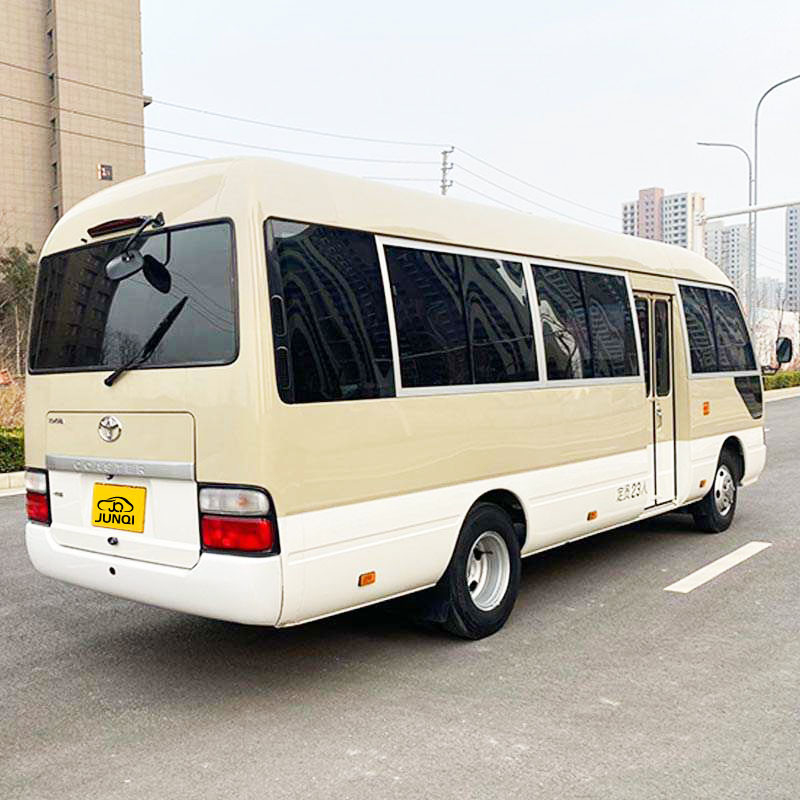 Toyota Costa 2.8T 140HP L4 motorlu benzinli araç iş seyahatleri için