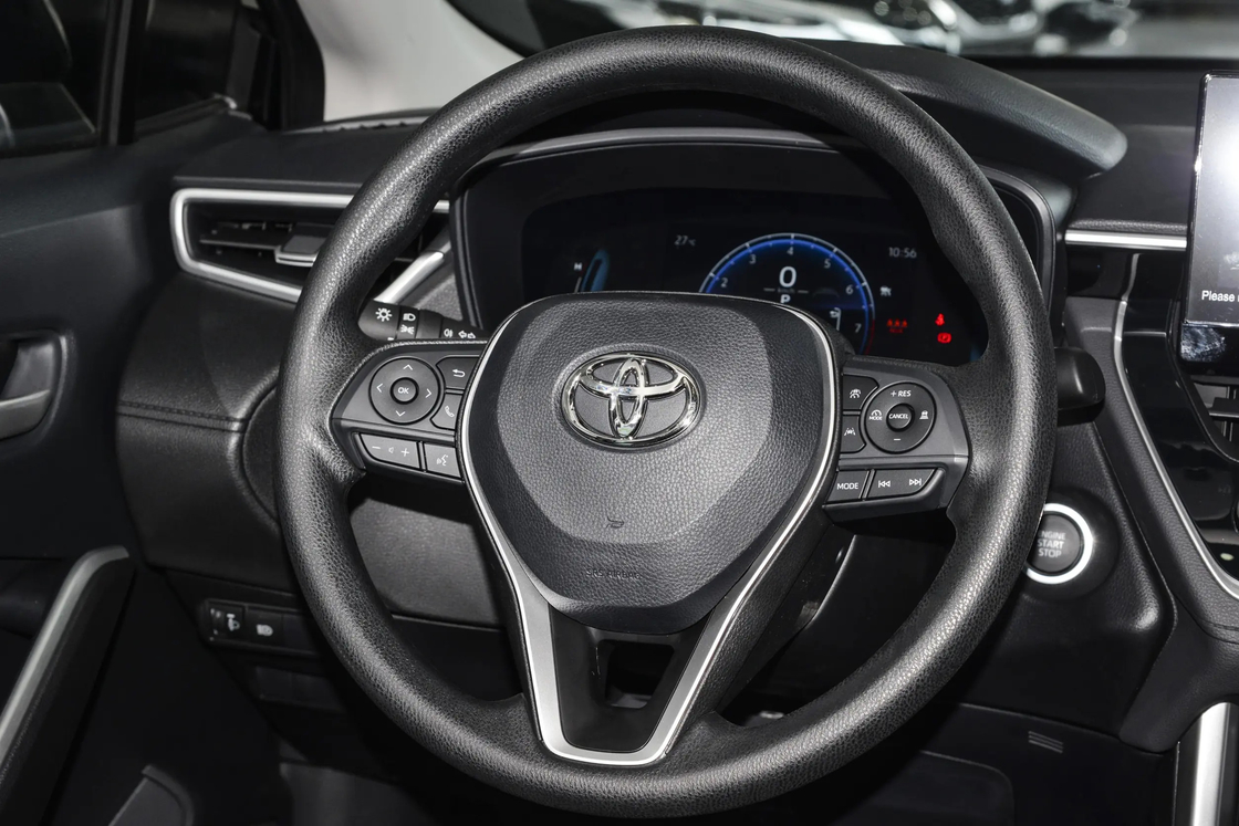 Yüksek Performanslı Toyota Benzin Araba Corolla 2.0L Çevrimiçi Dört Motorlu