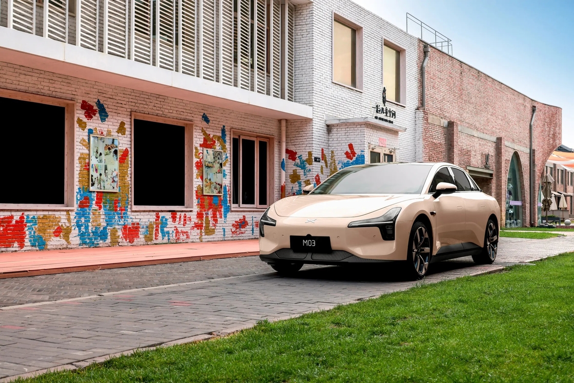 Xiaopeng Elektrikli Araba, kaygısız bir sürüş deneyimi için gelişmiş güvenlik özellikleri