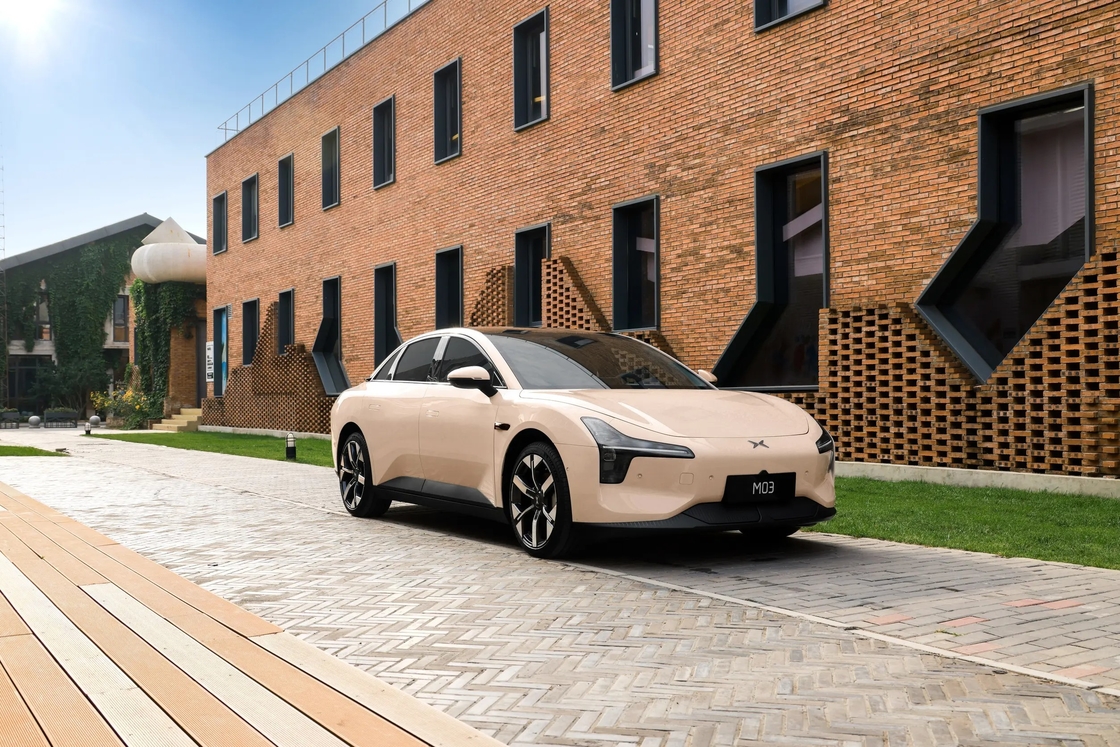 Xiaopeng Elektrikli Araba, kaygısız bir sürüş deneyimi için gelişmiş güvenlik özellikleri