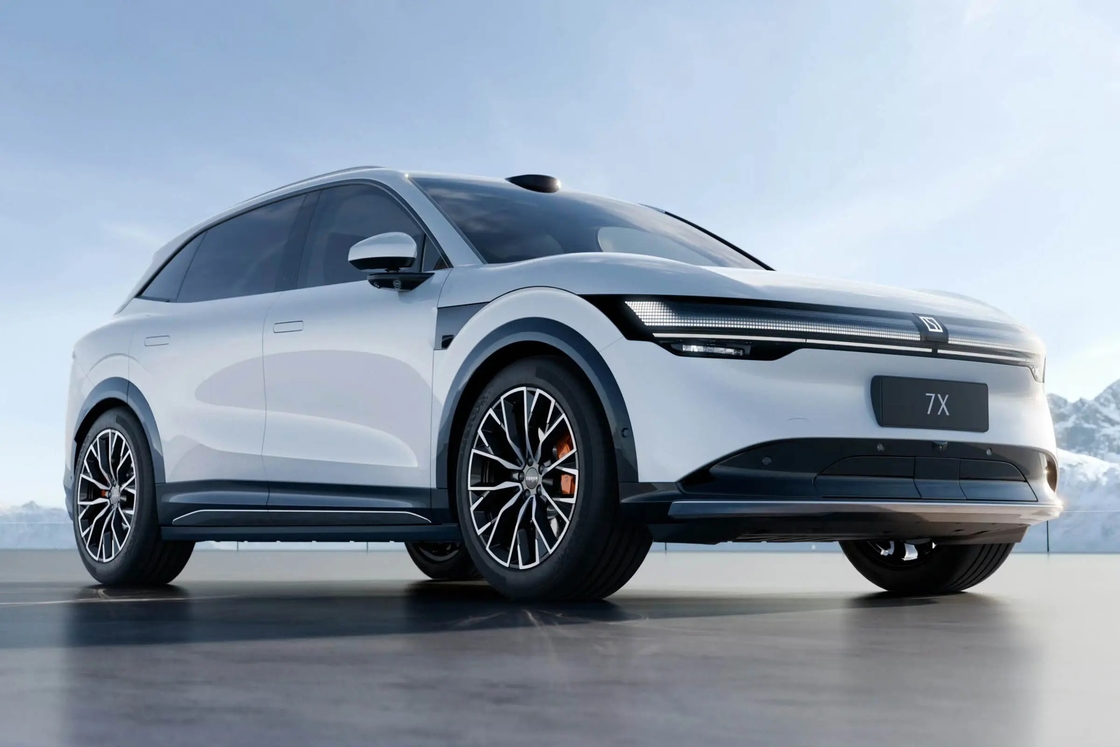 Zeekr 7X 800V Yüksek Voltajlı Elektrikli SUV 7 Renk 780km menzil Tek şarj Gelişmiş Off-Road Kapasite Hava süspansiyonu