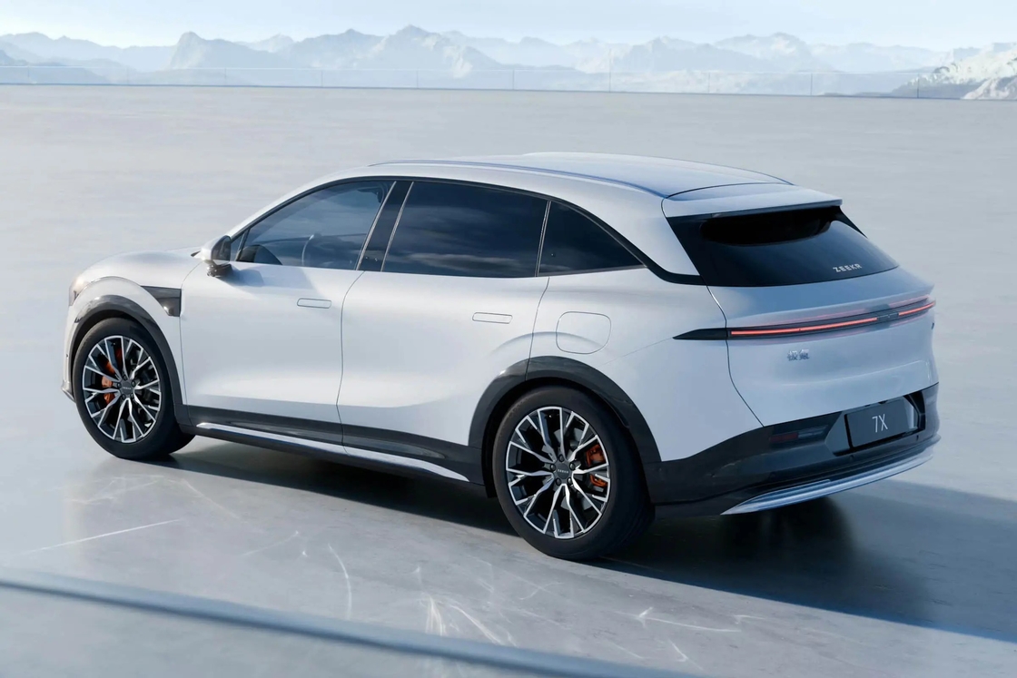 2025 ZEEKR 7X Yeni Model Saf Elektrikli 2WD / 4WD Uzun Menzilli SUV Yüksek Hız 210km/h Yeni Enerji Aracı