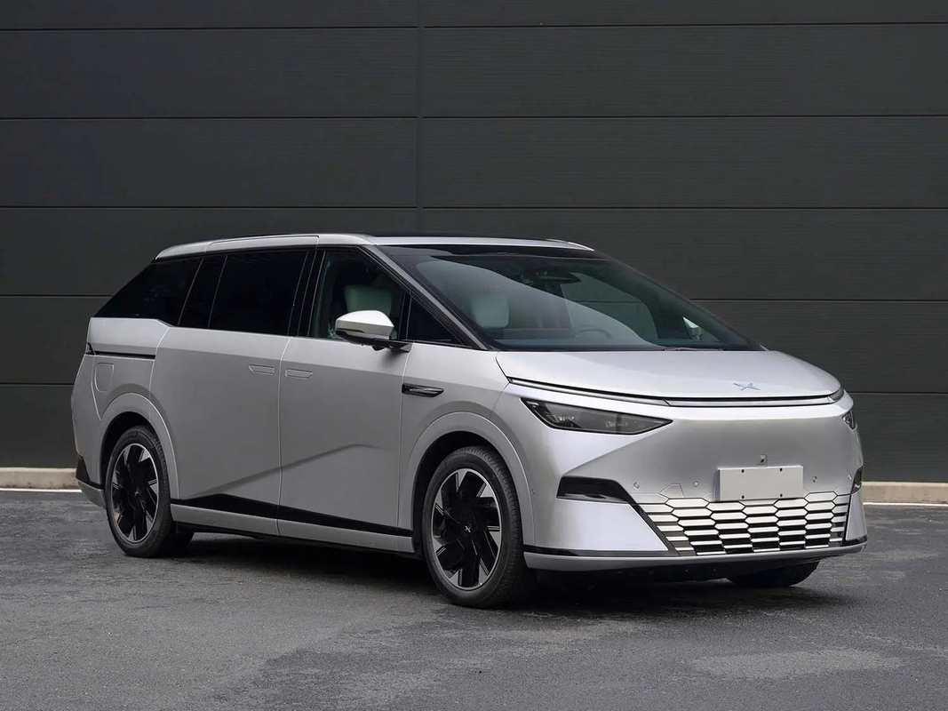 Xiaopeng X9 EV Araç Saf Elektrikli Araç MPV Yeni Kullanılmış Araç İkinci El Araç Sahilleri Elektrikli Araba Fabricado En China Kullanılmış Araç