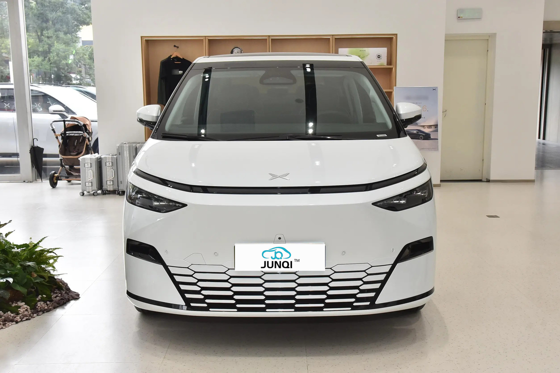 Xiaopeng Xpeng X9 Yüksek Seri MPV Çok Kullanımlı Elektrikli Araç Çin Yeni Enerji Ticari Araç