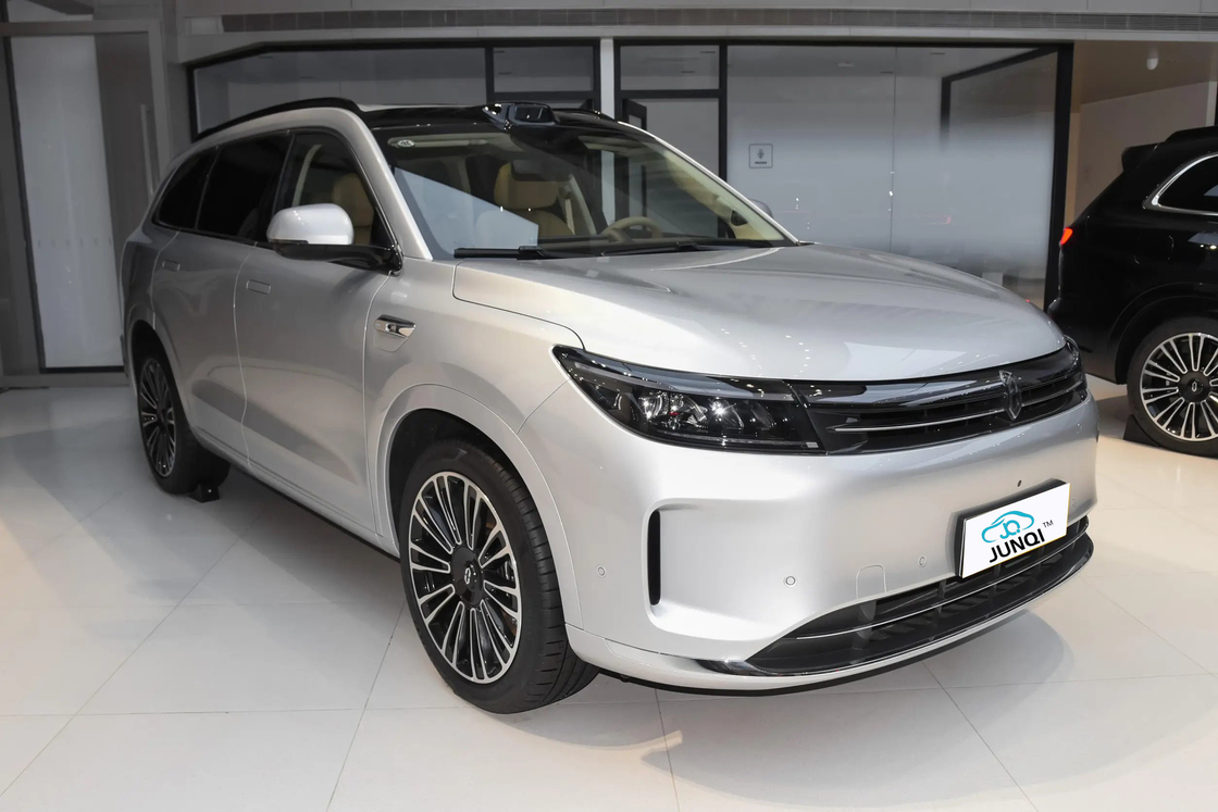 AITO M7 Yeni Model Yeni Enerji Aracı 5 kapılı 6 kişilik SUV Çift Motorlu Dört Tekerlekli Çinli Ev Arabaları