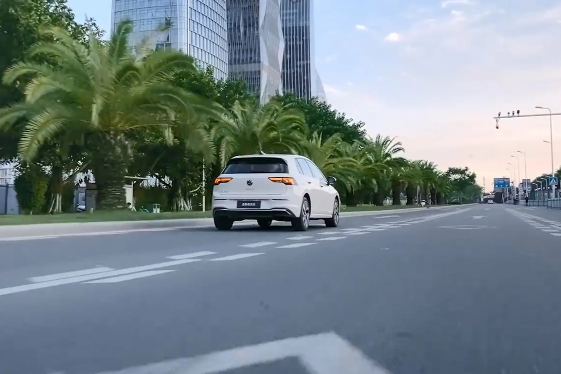 VW Golf 2024 280t Si DSG PRO Enjoyment Edition Kullanılmış Araba Sol El Sürüşü LED Kamera Elektrik Sedan Deri Turbo Dark Golf 4 Çok fonksiyonel Acc 2023 Arabalar