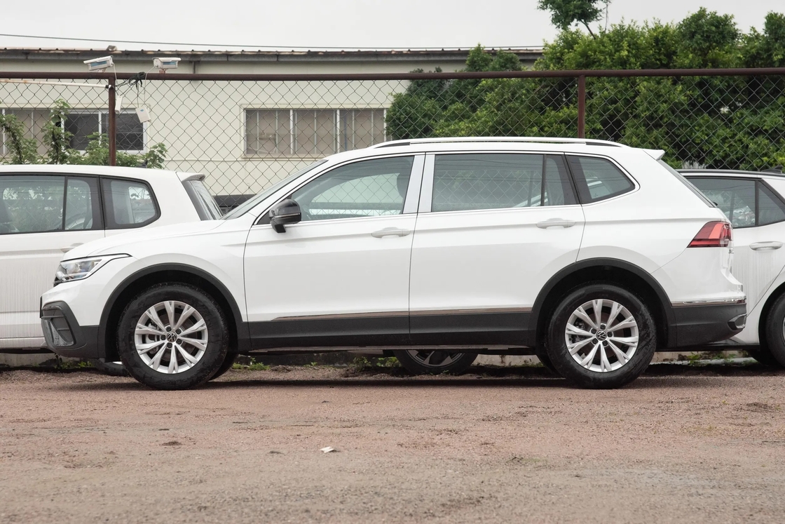 Volkswagen VW Tiguan 2024 R line 380TSI 4WD 1.5T 2.0T VW Tiguan L pro amiral gemisi sürümü 5 koltuklu benzinli araç SUV otomobil