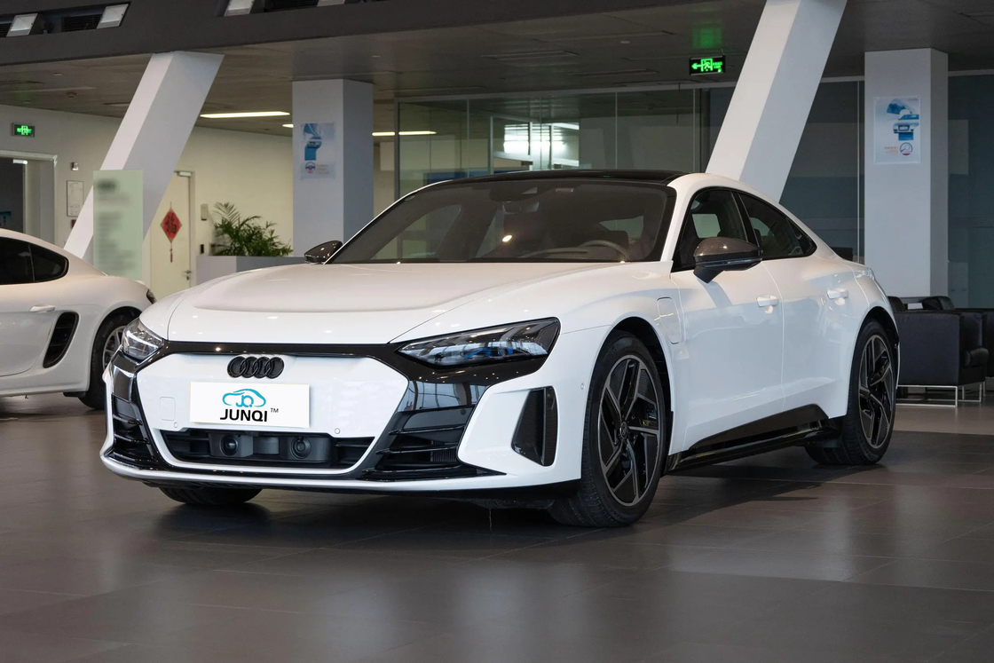 2024 Audi Q4 Etron Q5 Etron RS Etron Etron Gt Elektrikli Araç 4 Tekerlekli SUV EV Yetişkinler için Araba Yeni Kullanılmış Araba Yüksek Hızlı Yeni Enerji Aracı Elektrikli Elektrikli Araba
