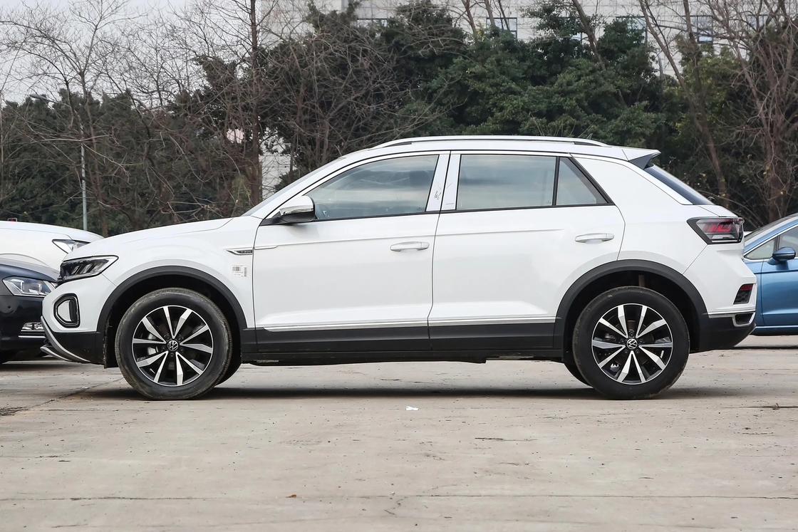VW T ROC 2024 2023 280TSI 300TSI DSG R18 1.5T L4 160hp 200km/h TROC Volkswagen T-ROC için benzinli kompakt SUV