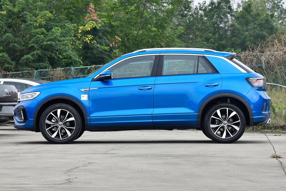 VOLKSWAGENS T-ROC 2024 2025 300TSI DSG 2WD STARLIGHT Yeni benzinli kompakt SUV Ucuz benzinli araba Çin'de üretilmiş VW TROC stokta