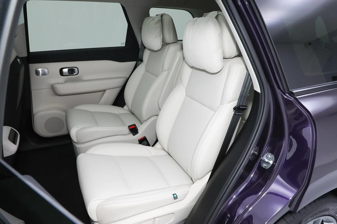 Leapmotor Elektrikli Araba Genişletilmiş Aralık 200 Sürüm 3 Sırada 6 Koltuk Yüksek Uzay Kullanımı