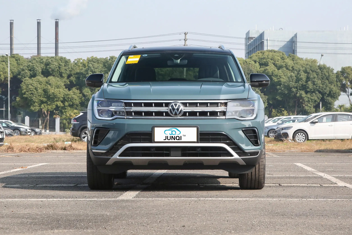 Orta ve Büyük SUV Volkswagen Benzin Arabası Tuon 330TSI 2.0T 220HP L4 Motorlu Ve 7 Hızlı Çift Koplama