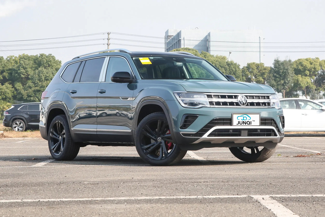 Orta ve Büyük SUV Volkswagen Benzin Arabası Tuon 330TSI 2.0T 220HP L4 Motorlu Ve 7 Hızlı Çift Koplama