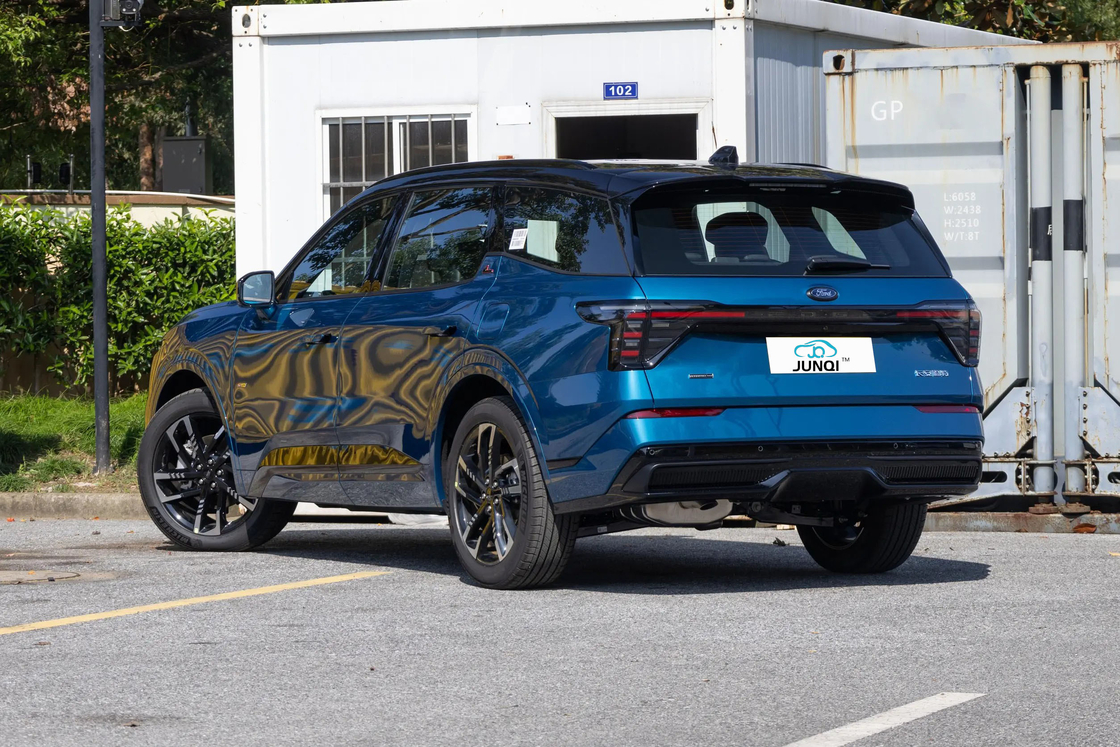 Changan FORD -2024 Ruijie L 2.0T EcoBoost İki Tekerlekli Sürüş Yedi Koltuklu Şık Model